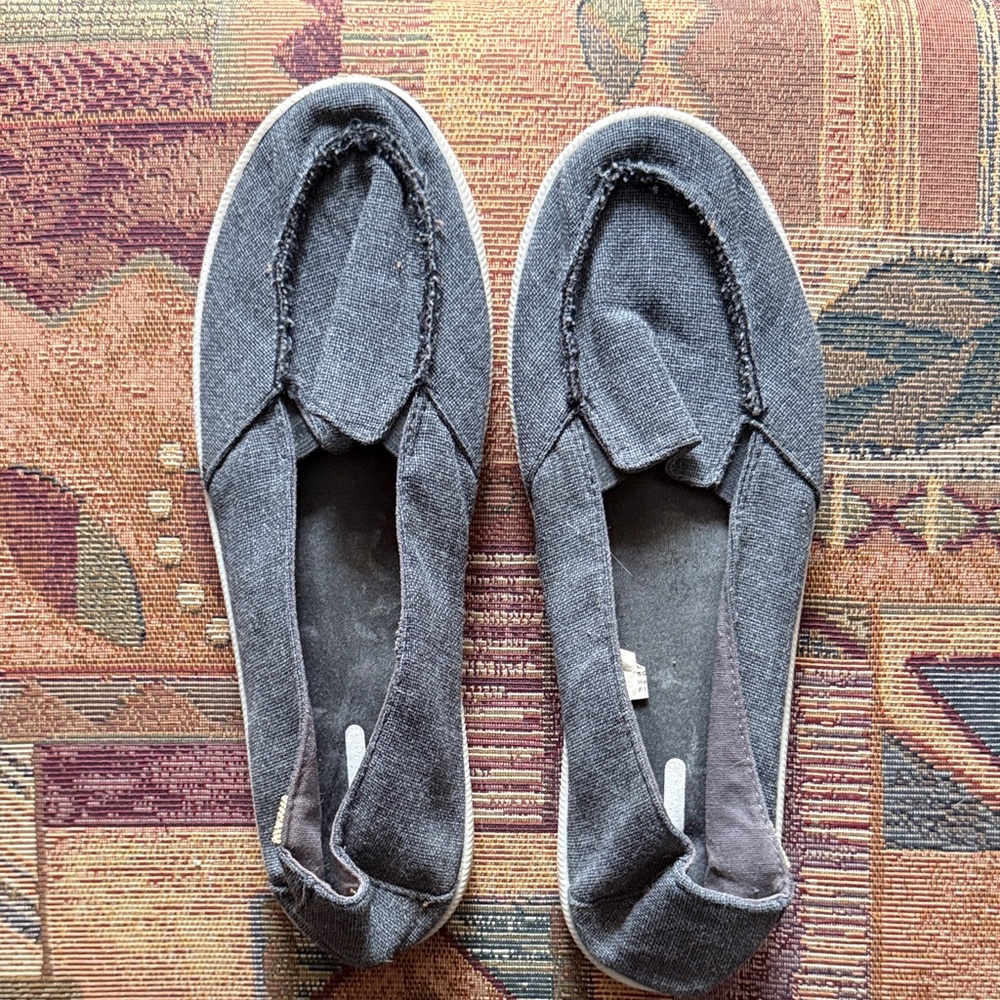 Time and Tru Dark Gray Women's Loafers